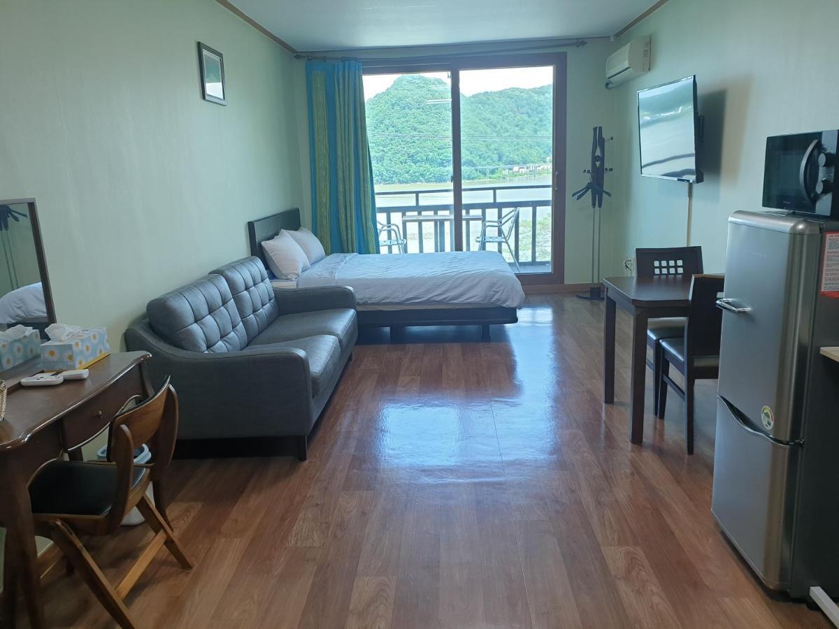 Lahoya Pension Chuncheon Esterno foto
