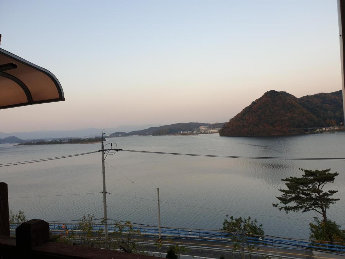 Lahoya Pension Chuncheon Esterno foto